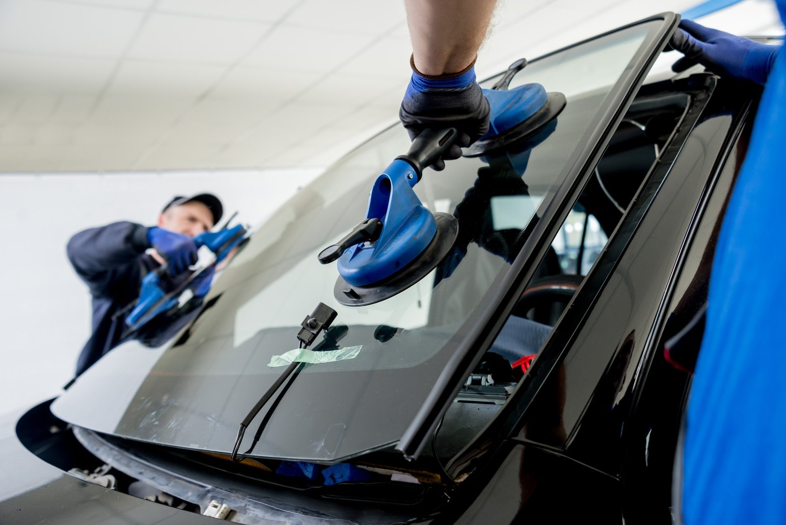 Expert Tips For Navigating Auto Glass Repair A Comprehensive Guide